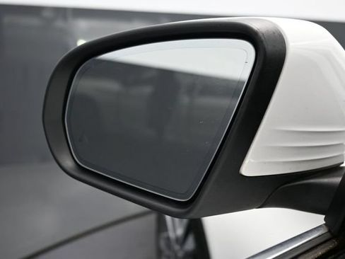 Used 2020 Mercedes-Benz C 300 4MATIC Sedan image 4