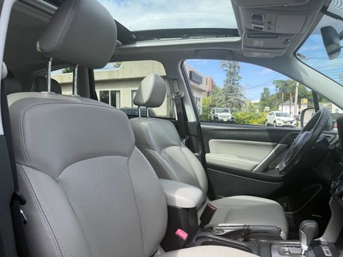 Used 2015 Subaru Forester 2.5i Limited AWD/4WD image 30