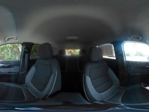 Used 2025 Chevrolet TrailBlazer LT FWD image 43