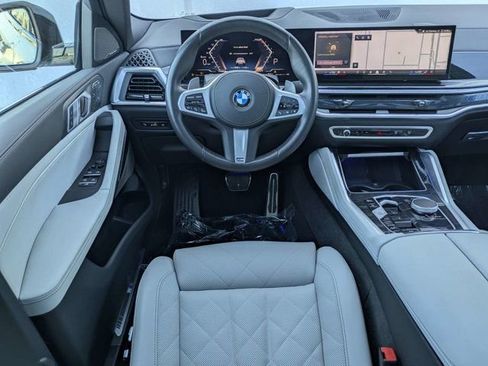 Used 2026 BMW X6 xDrive40i AWD/4WD image 17