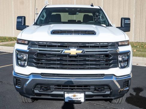 New 2026 Chevrolet Silverado 3500 LT AWD/4WD image 3