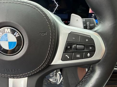 Used 2024 BMW X5 xDrive40i w/ M Sport Package AWD/4WD image 25