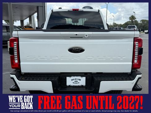 New 2026 Ford F250 Lariat w/ Black Appearance Package AWD/4WD image 7