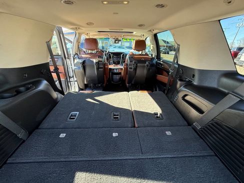 Used 2019 Cadillac Escalade Luxury image 22