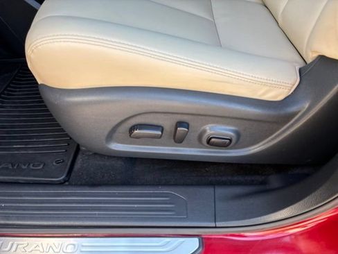 Used 2024 Nissan Murano SV AWD/4WD image 18