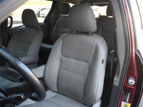 Used 2017 Toyota Sienna XLE Premium FWD image 17