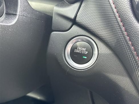 Used 2023 Chevrolet Equinox RS FWD image 17
