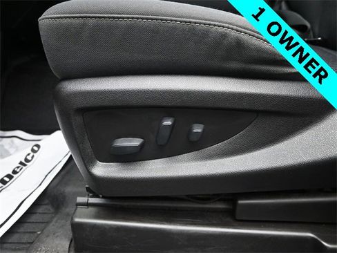 Used 2019 Chevrolet Silverado 1500 LT w/ Texas Edition image 13