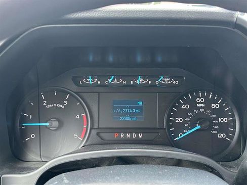 Used 2022 Ford F550 4x4 Regular Cab Super Duty image 18