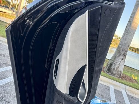 Used 2022 McLaren 765LT image 31