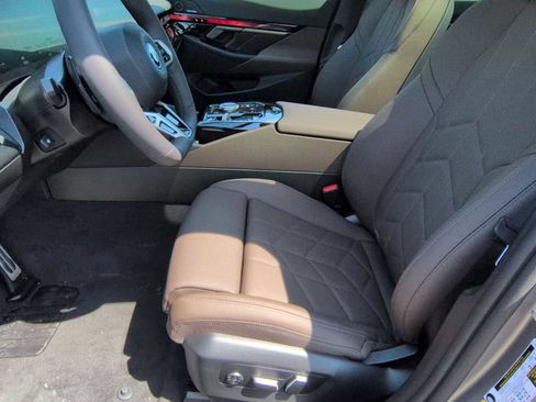 New 2026 BMW i5 eDrive40 w/ M Sport Package image 17