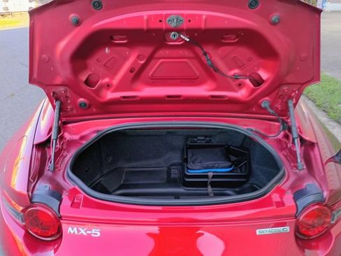 Used 2020 MAZDA MX-5 Miata RF Grand Touring RWD image 72