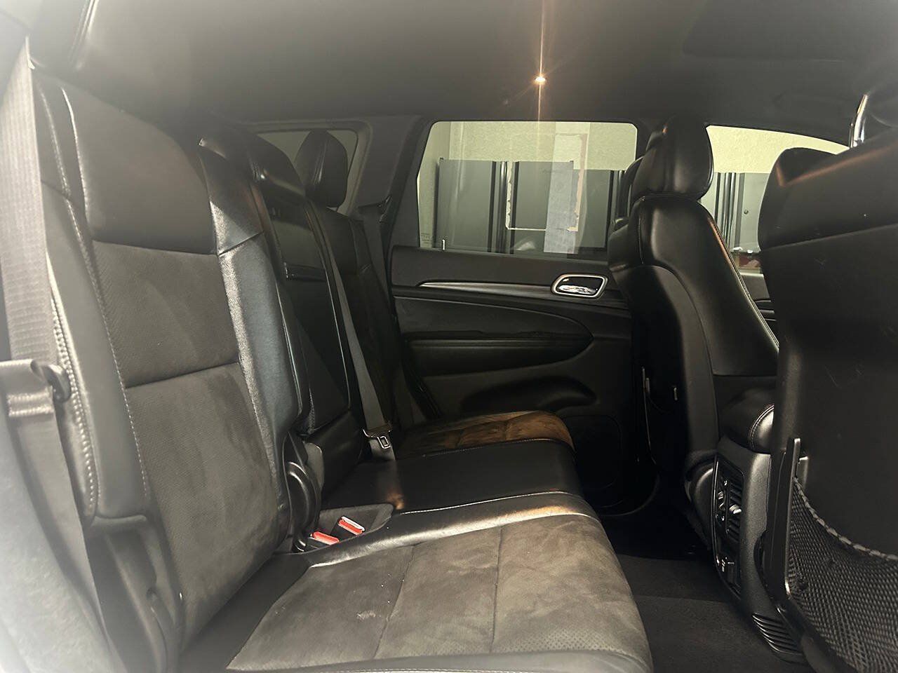 Used 2019 Jeep Grand Cherokee Altitude AWD/4WD image 27