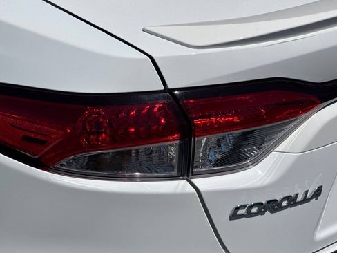 Certified 2024 Toyota Corolla SE FWD image 34