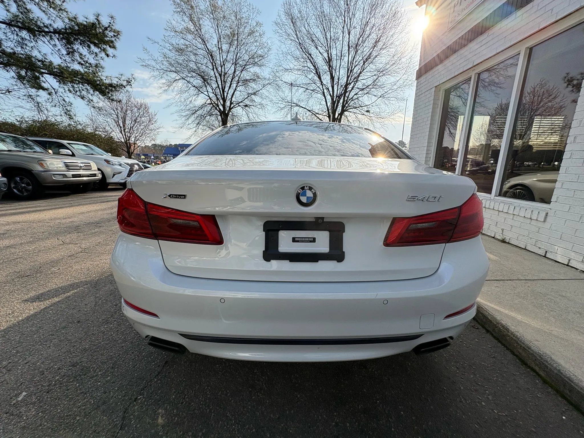 Used 2019 BMW 540i xDrive AWD/4WD image 6