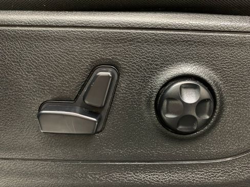 Used 2021 RAM 1500 Big Horn AWD/4WD image 5