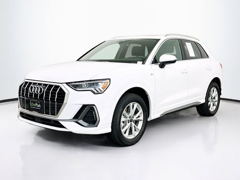 Used 2025 Audi Q3 2.0T Premium image 3