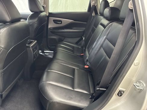 Used 2023 Nissan Murano SV AWD/4WD image 12