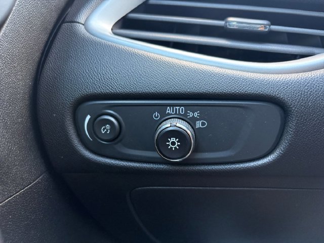 Used 2024 Chevrolet Malibu LT FWD image 10