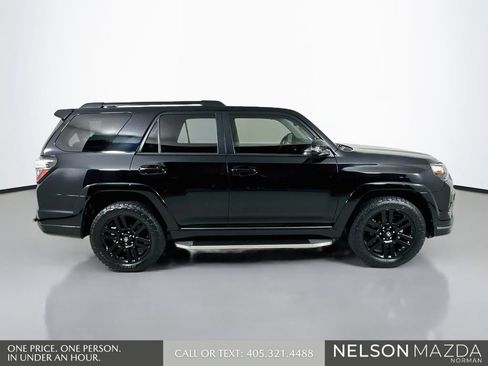 Used 2019 Toyota 4Runner Limited AWD/4WD image 5
