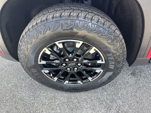 New 2026 Chevrolet Traverse Z71 w/ Enhanced Driving Package image 63