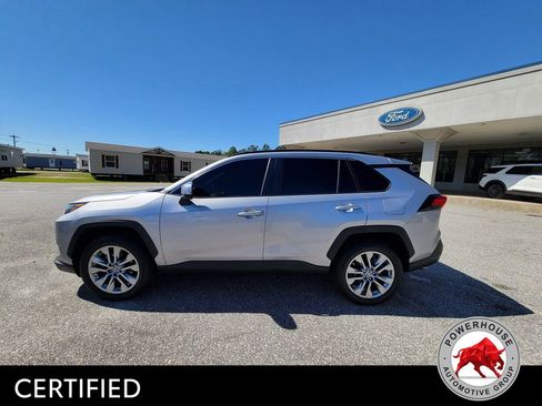 Used 2023 Toyota RAV4 XLE Premium FWD image 3