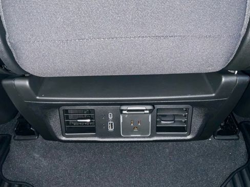 New 2026 GMC Sierra 1500 SLE image 47