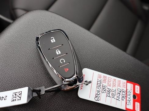 New 2026 Chevrolet Trax RS w/ Sunroof Package image 30