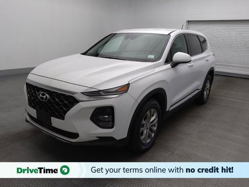 Used 2019 Hyundai Santa Fe SE image 1