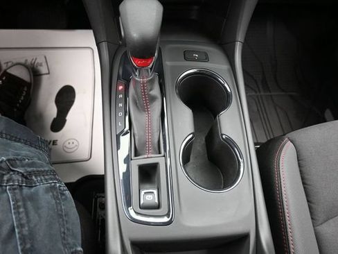 Certified 2024 Chevrolet Equinox RS FWD image 11