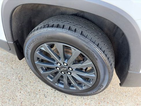 Used 2023 Chevrolet Traverse RS w/ LPO, Floor Liner Package image 5