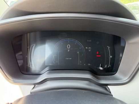 Used 2026 Toyota Corolla LE FWD image 4