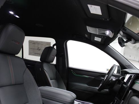 New 2026 GMC Acadia AT4 w/ Luxury Package AWD/4WD image 20