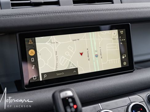 Used 2023 Land Rover Defender 110 S image 11