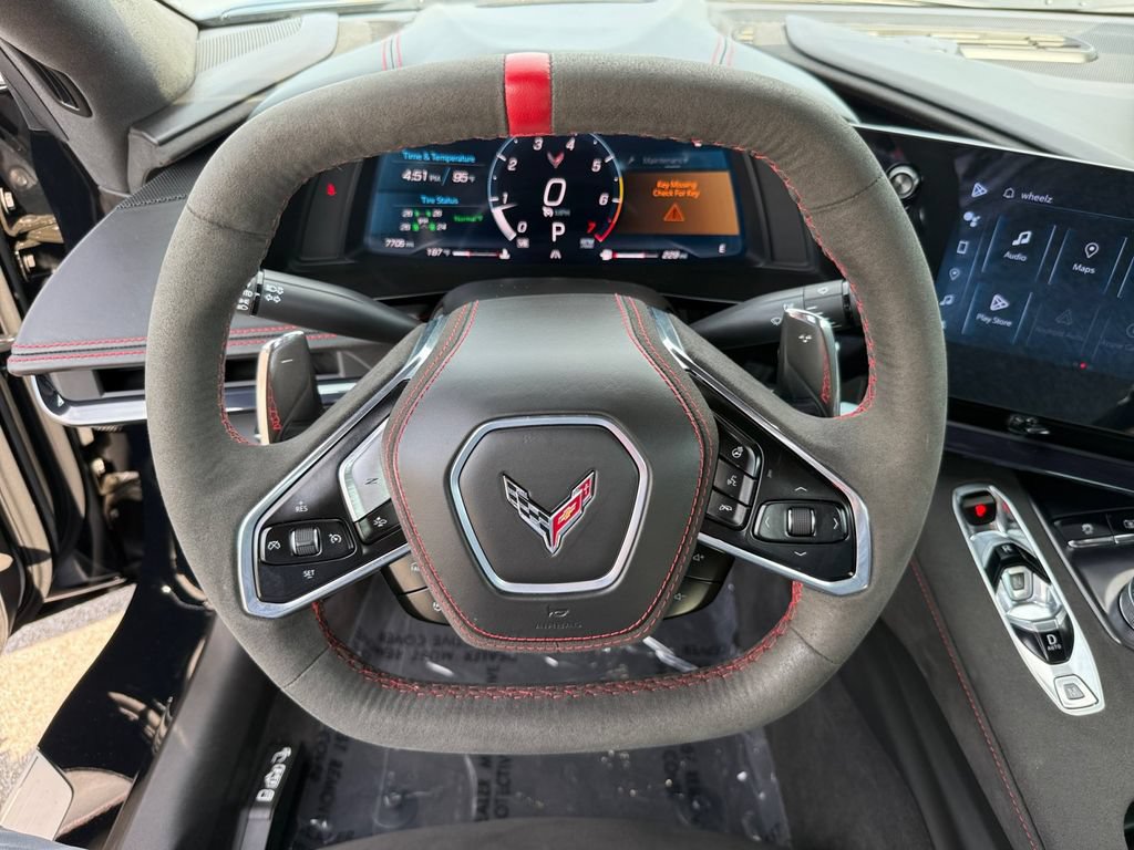 Used 2024 Chevrolet Corvette Stingray Premium Conv w/ Z51 Performance Package RWD image 13
