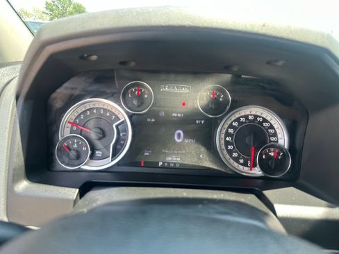 Used 2017 RAM 1500 Big Horn AWD/4WD image 36