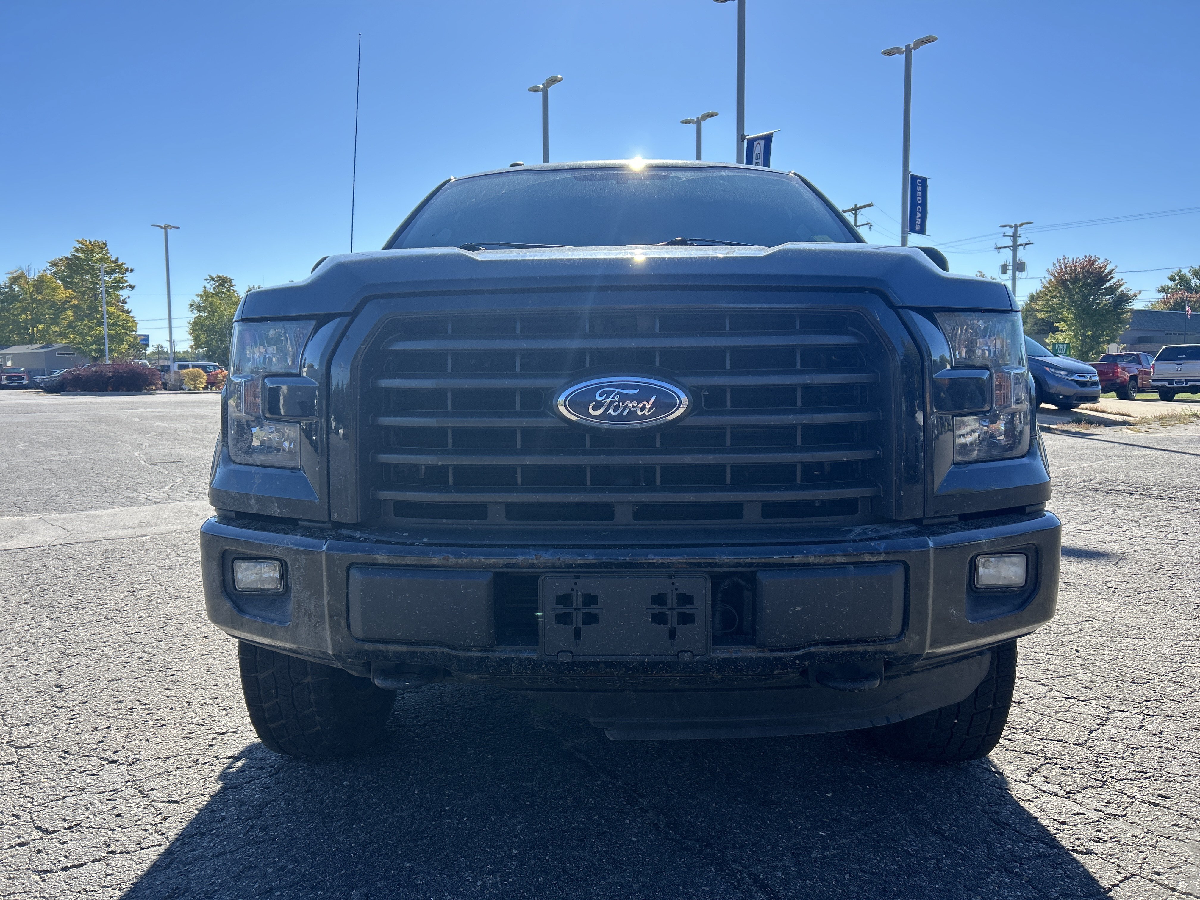 Used 2016 Ford F150 XLT w/ Equipment Group 302A Luxury AWD/4WD image 9