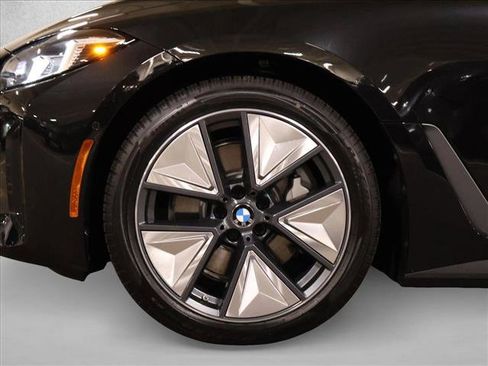 Used 2026 BMW i4 xDrive40i w/ Premium Package AWD/4WD image 10