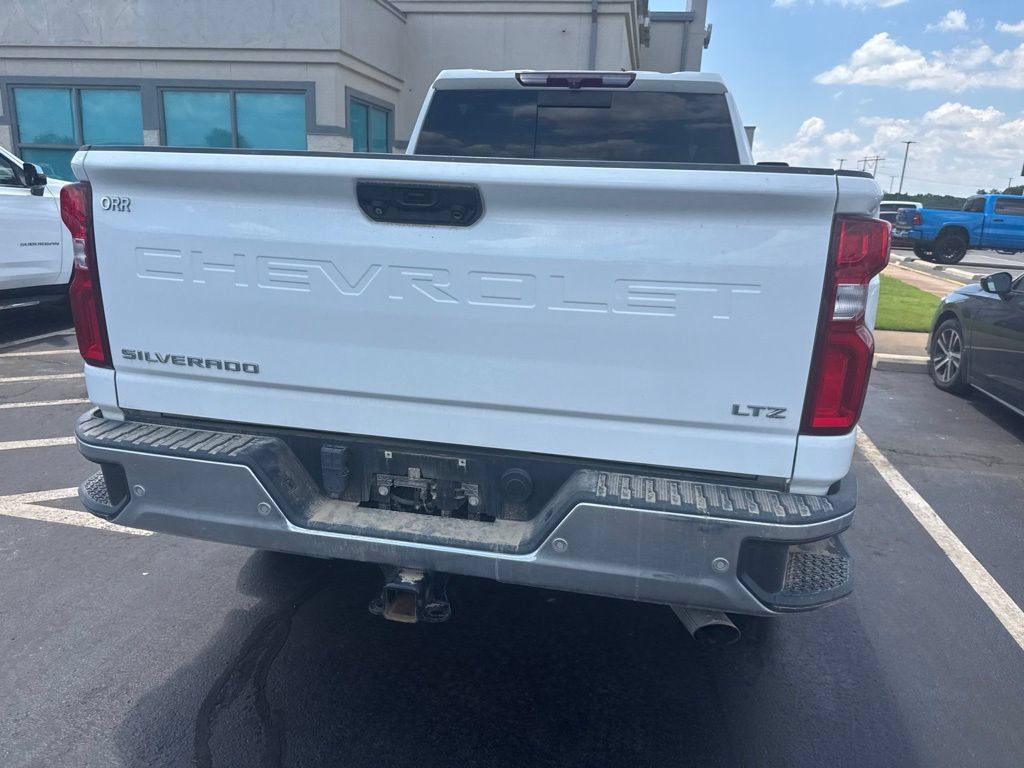 Used 2022 Chevrolet Silverado 2500 LTZ w/ LTZ Texas Edition AWD/4WD image 5