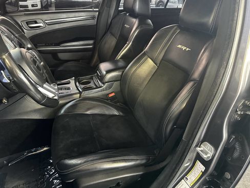 Used 2014 Chrysler 300 SRT8 w/ Leather Interior Group RWD image 13