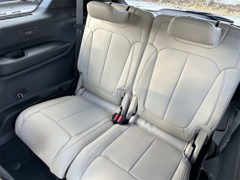 New 2025 Jeep Grand Cherokee L Limited image 10