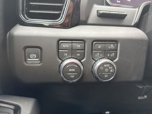 New 2026 GMC Sierra 2500 AT4X image 30