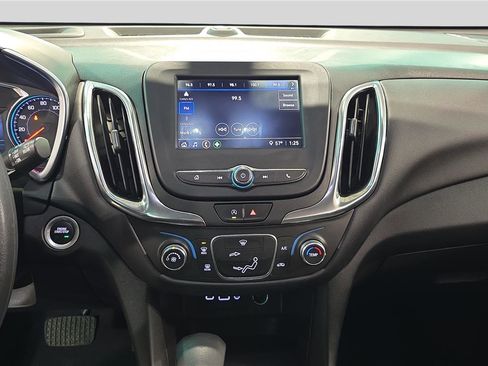 Used 2022 Chevrolet Equinox LT image 21