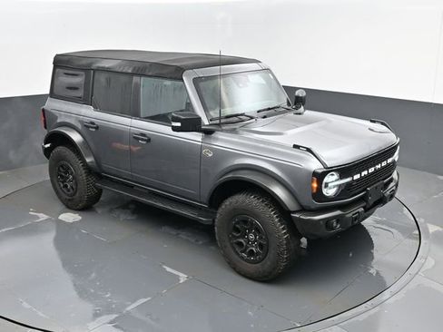 Used 2023 Ford Bronco Wildtrak image 19