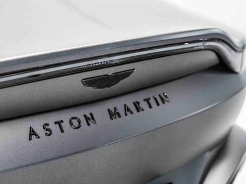 Used 2023 Aston Martin V12 Vantage Roadster image 8