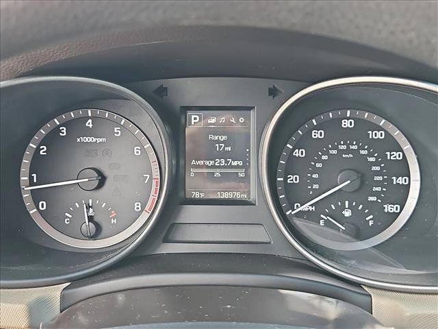 Used 2017 Hyundai Santa Fe Sport FWD image 14