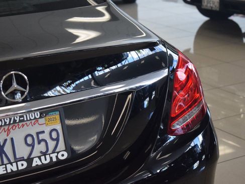 Used 2015 Mercedes-Benz C 300 Sedan image 31