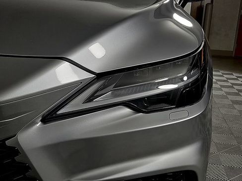 Used 2024 Lexus RX 350 F Sport w/ Convenience Package image 10