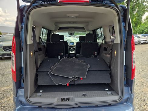 Used 2020 Ford Transit Connect XLT FWD image 30