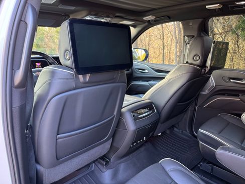 Used 2023 Cadillac Escalade ESV Sport w/ Touring Package image 45